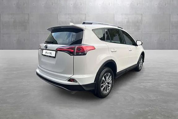 Toyota Rav4 2016 photo 5