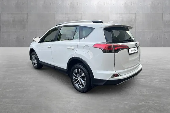 Toyota Rav4 2016 photo 3