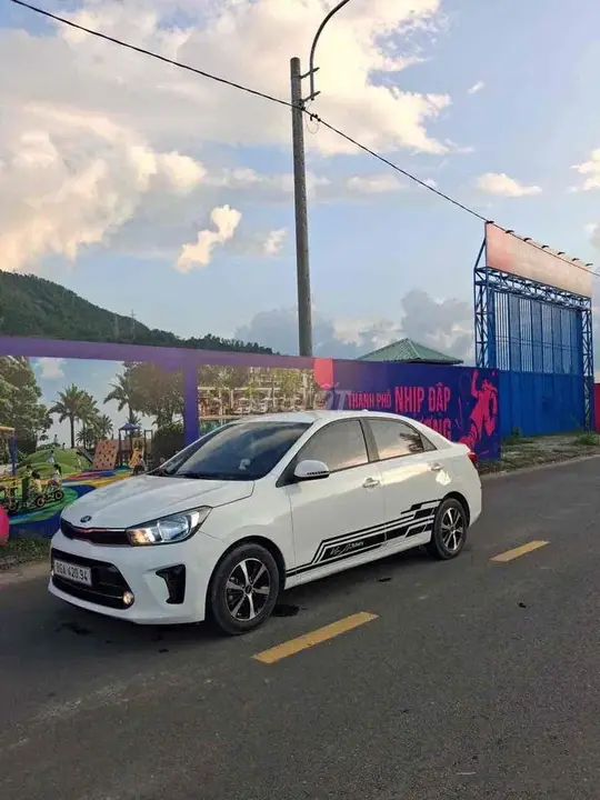 Kia Soluto 2019 photo 5