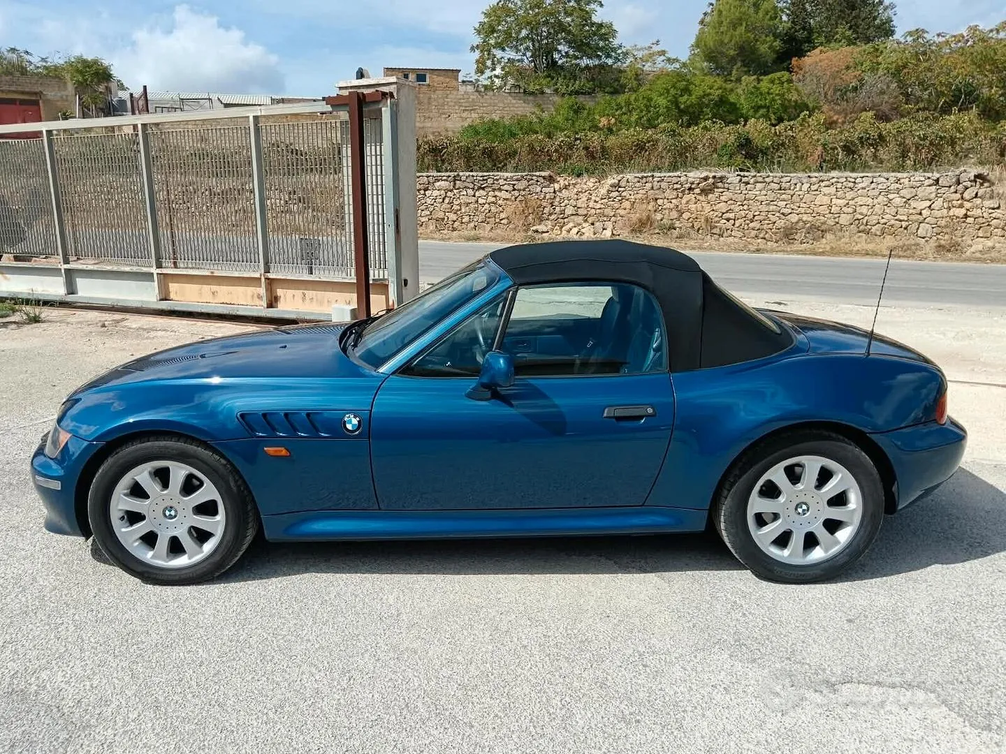 BMW Z3 2000 photo 2