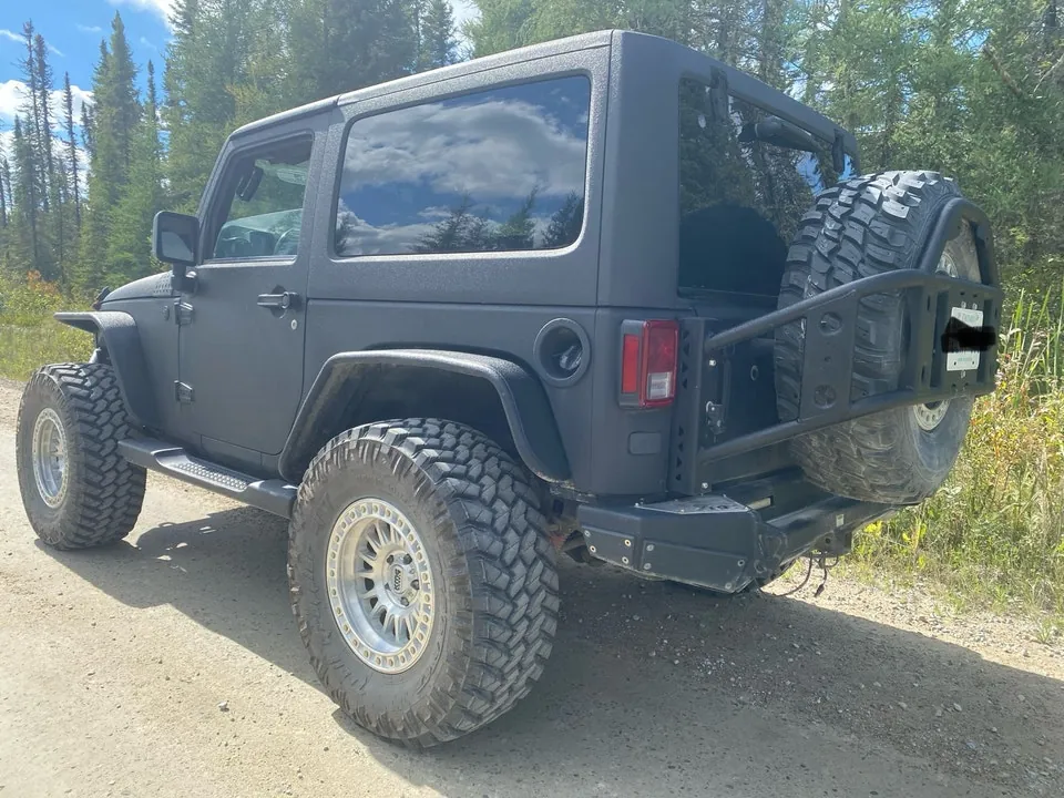 Jeep Wrangler 2011 photo 4