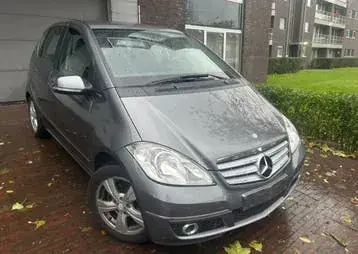 Mercedes-Benz A160