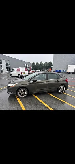 Citroen C4 2013 photo 2