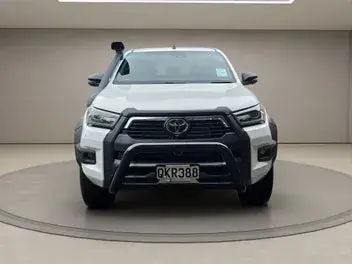Toyota Hilux 2024 photo 3