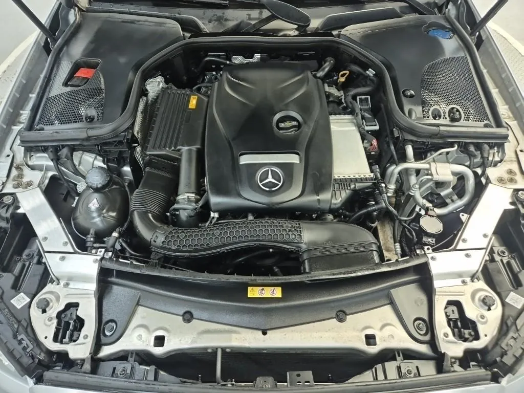 Mercedes-Benz E-Class 2019 photo 5