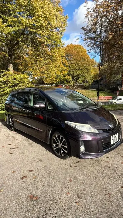 Toyota Estima