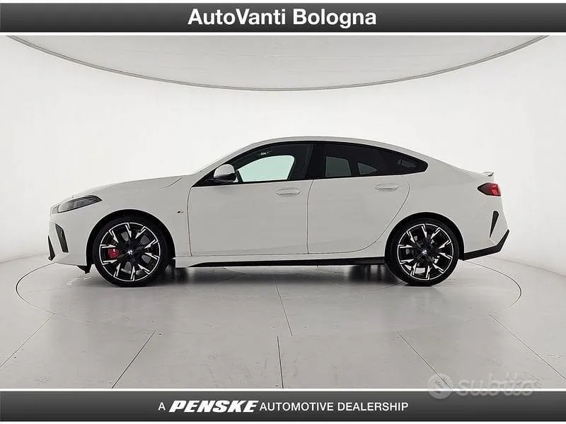 BMW 2 Series 2025 photo 3