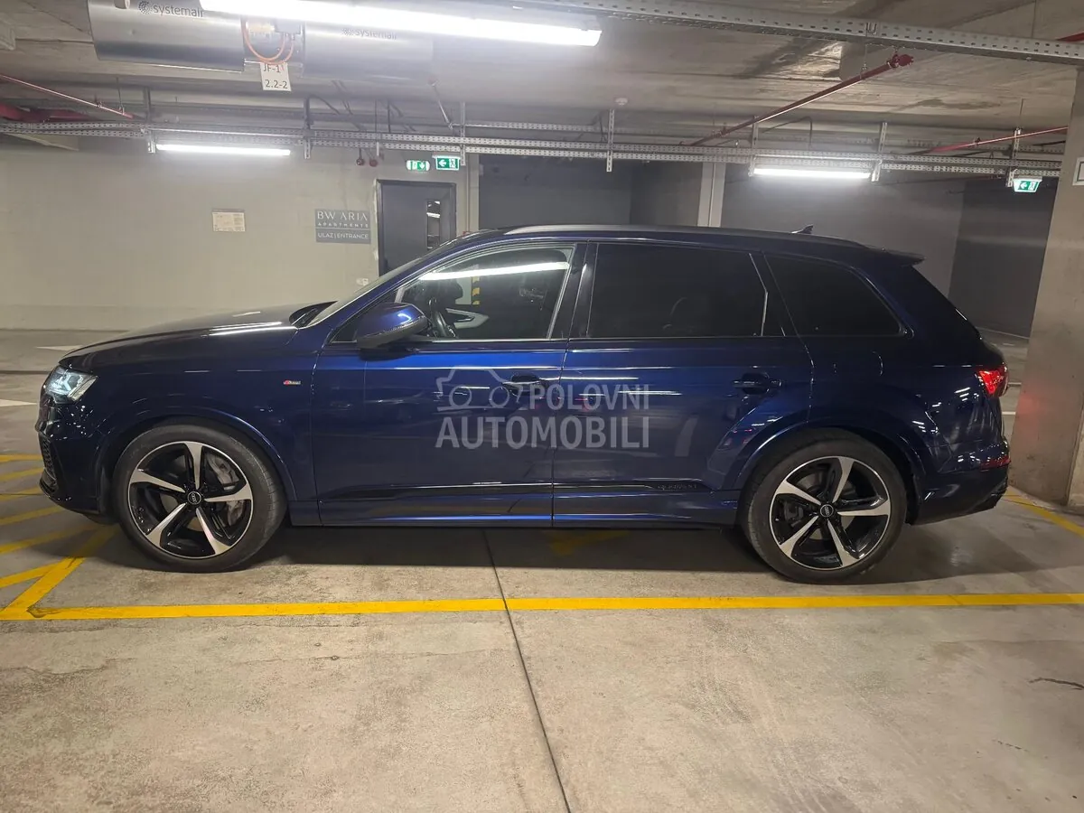 Audi Q7 2020 photo 3