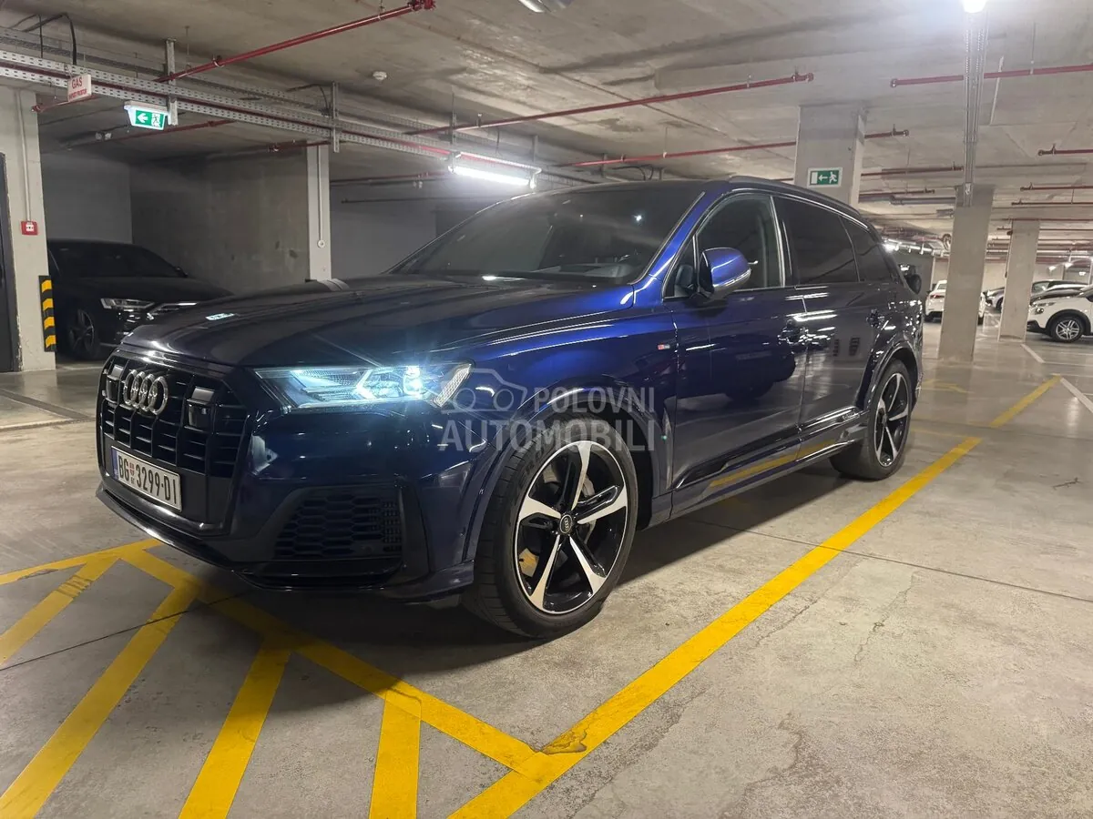 Audi Q7 2020 photo 2