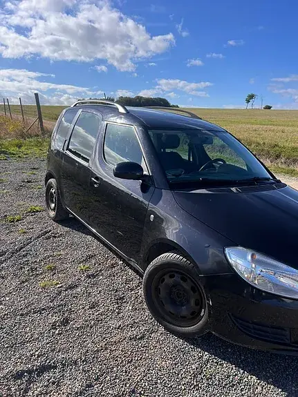 Skoda Roomster 2012 photo 4