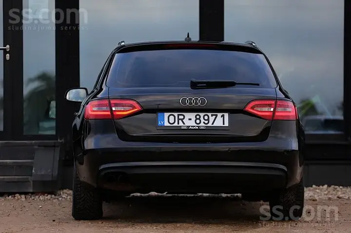 Audi A4 Avant 2012 photo 3
