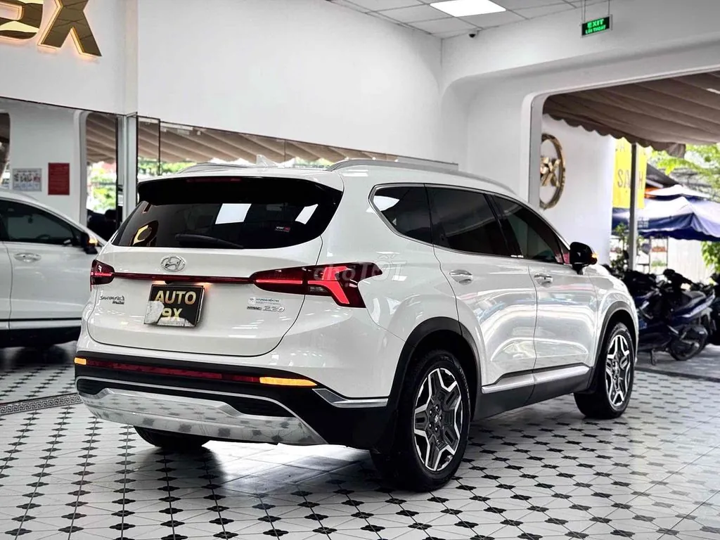 Hyundai Santa Fe 2023 photo 2