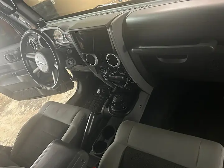 Jeep Wrangler 2010 photo 5