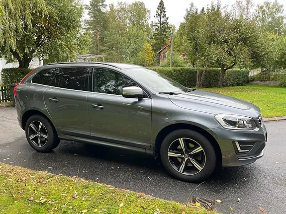Volvo Xc60 2017 photo 2