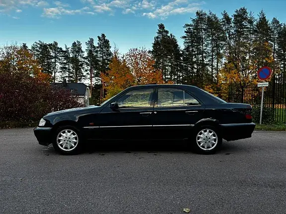 Mercedes-Benz C180 2000 photo 4