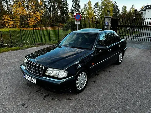 Mercedes-Benz C180