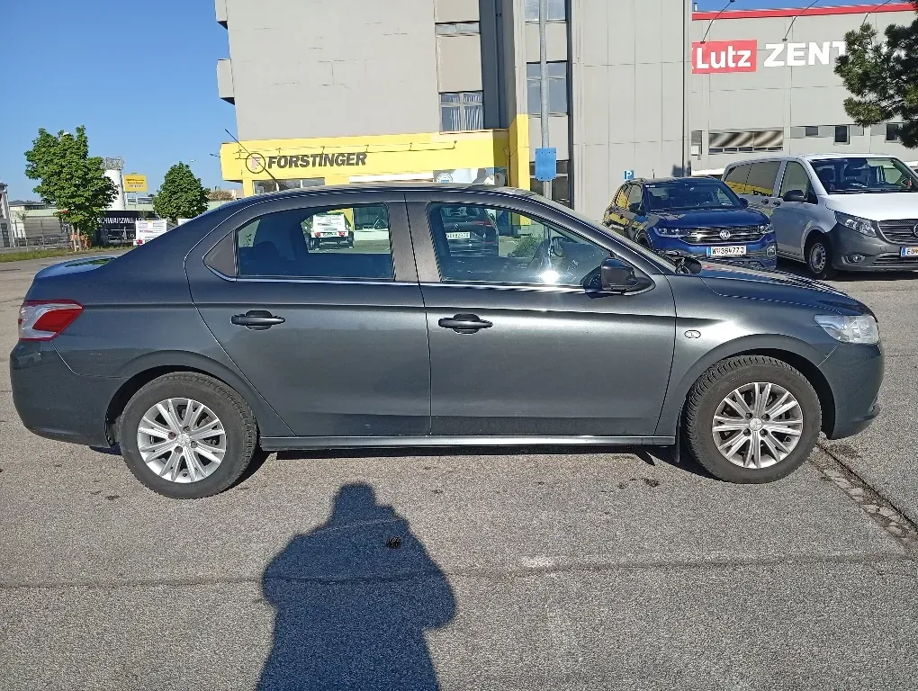 Peugeot 308 2013 photo 3