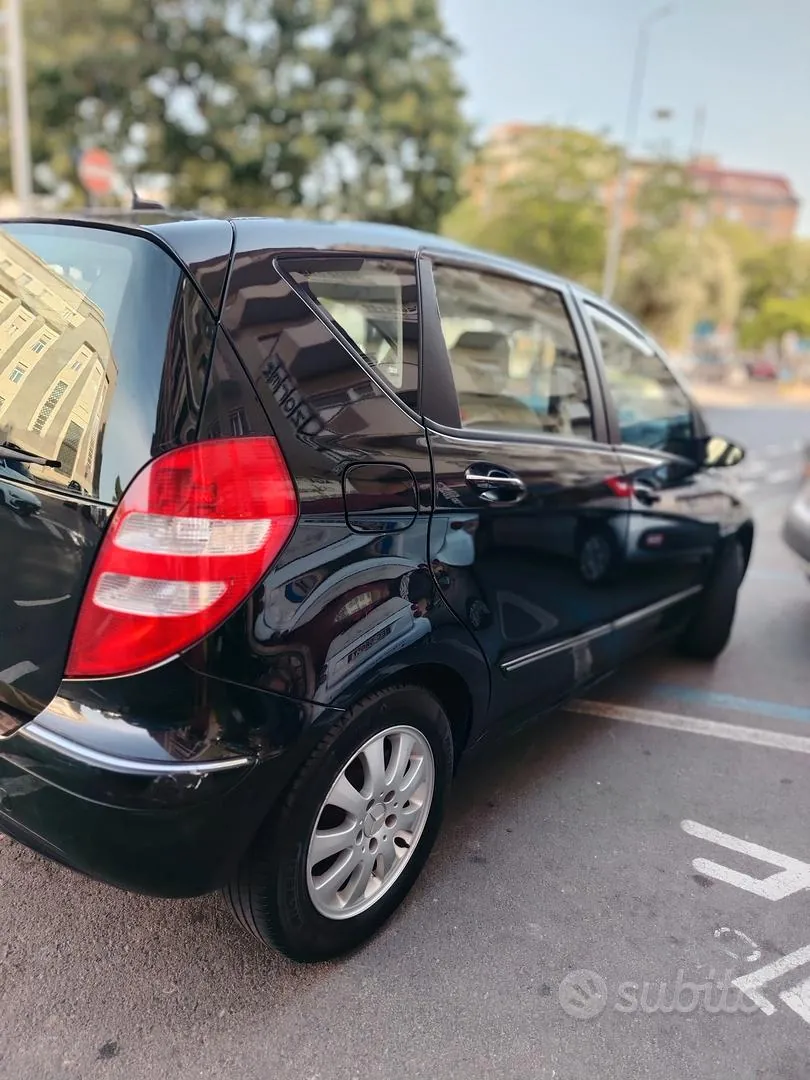Mercedes-Benz A