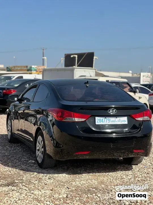 Hyundai Elantra 2012 photo 3