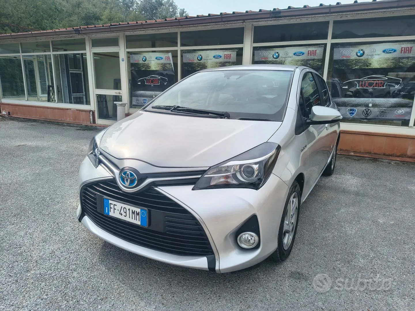 Toyota Yaris 2016 photo 2