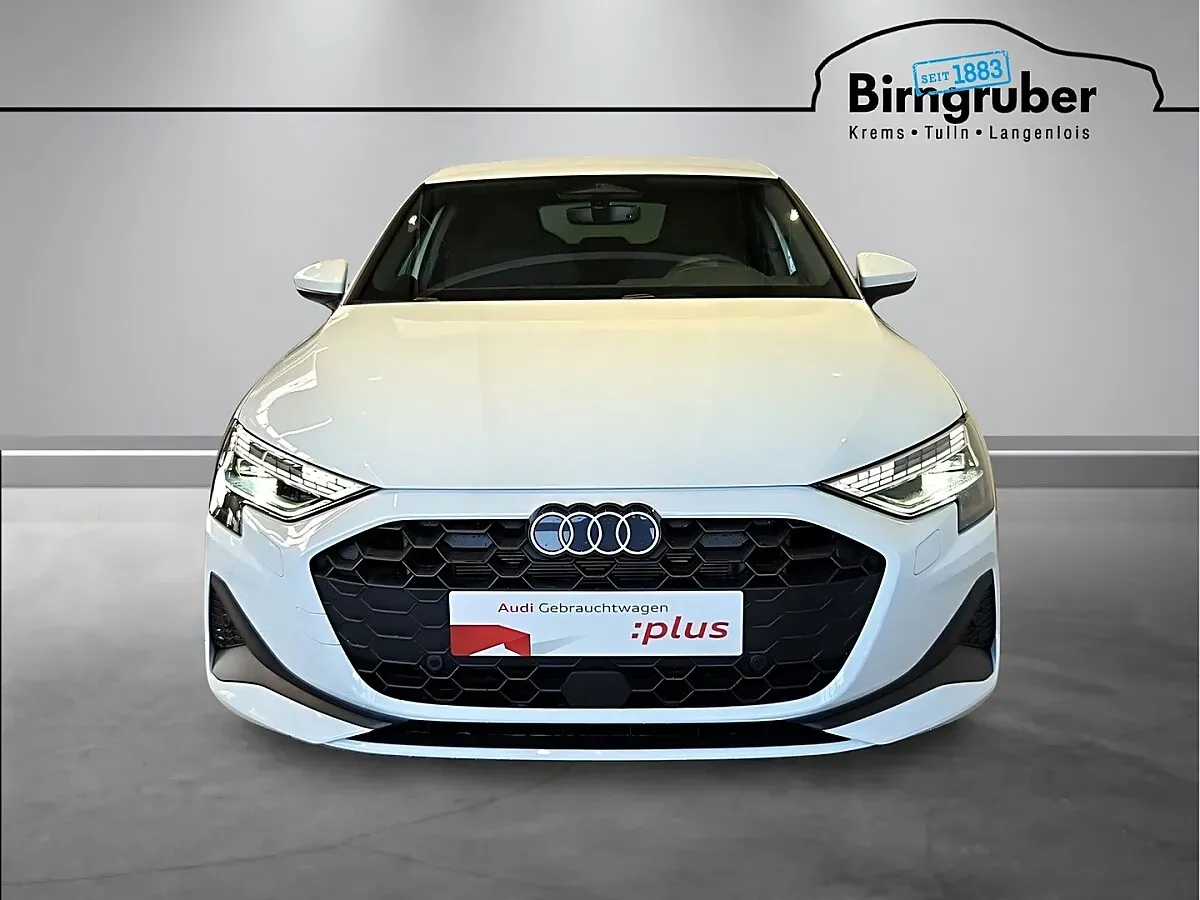 Audi A3 2026 photo 2