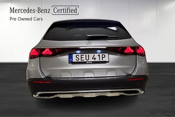 Mercedes-Benz E300 De 2026 photo 5