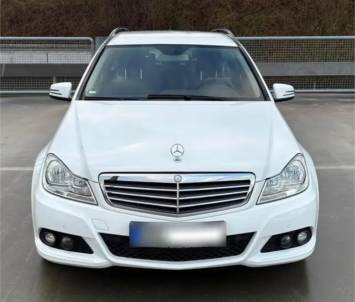 Mercedes-Benz C180