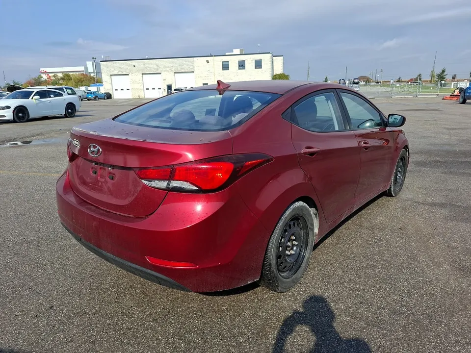 Hyundai Elantra 2015 photo 5