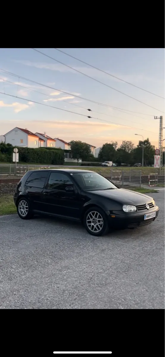 Volkswagen Golf 2002 photo 3