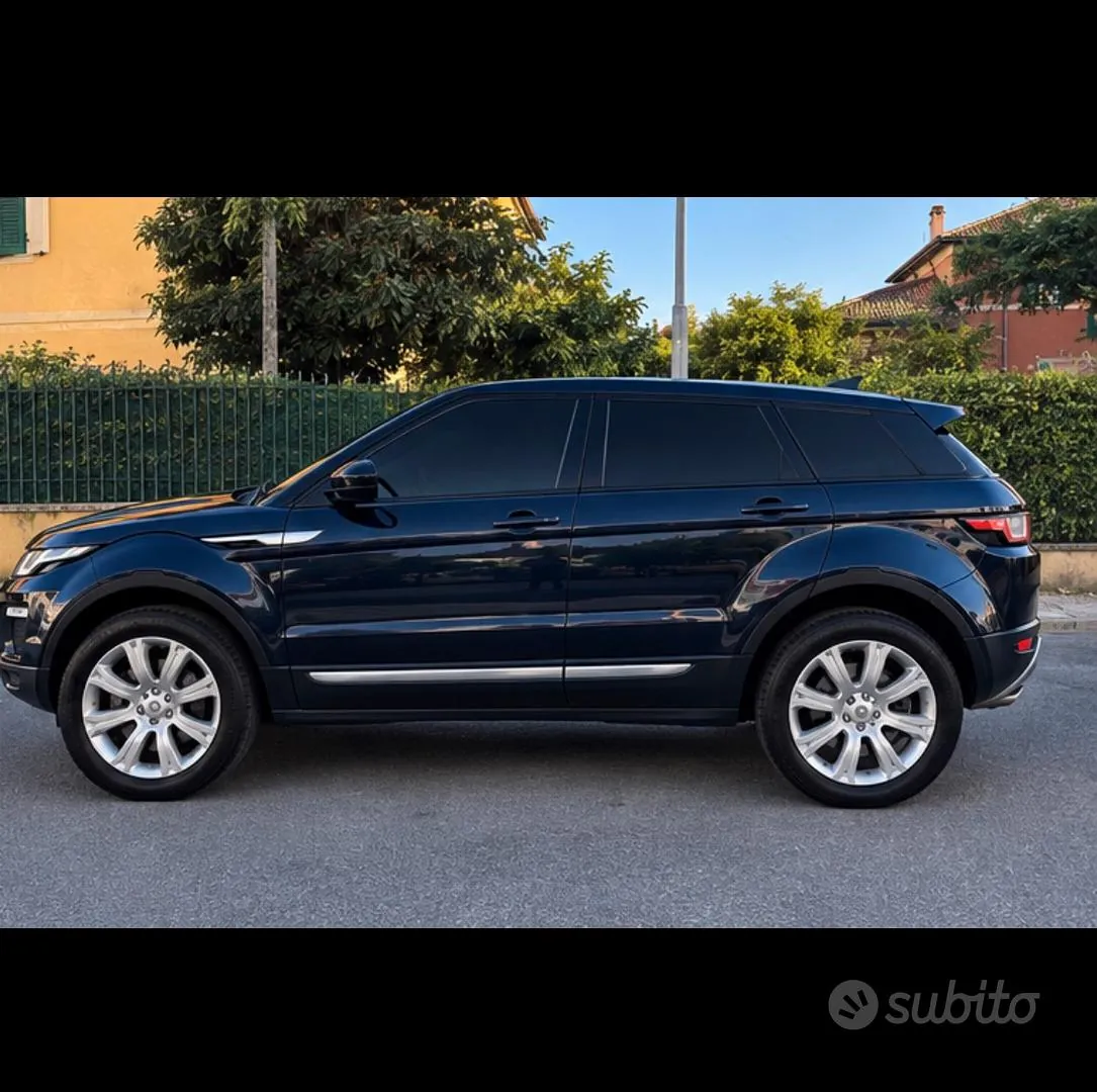 Land Rover Range Rover Evoque 2018 photo 4