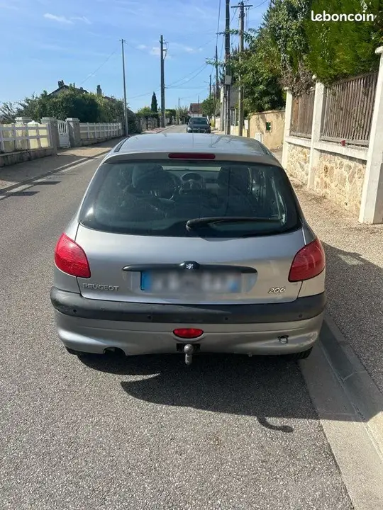 Peugeot 206