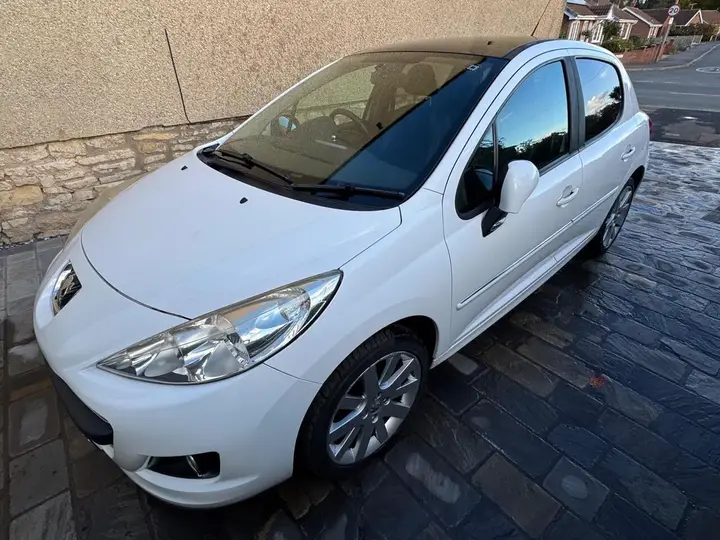 Peugeot 207