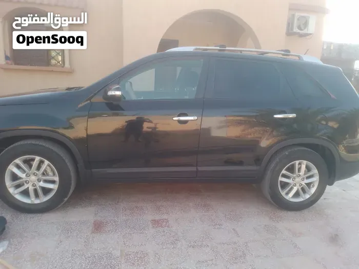 Kia Sorento 2012 photo 2