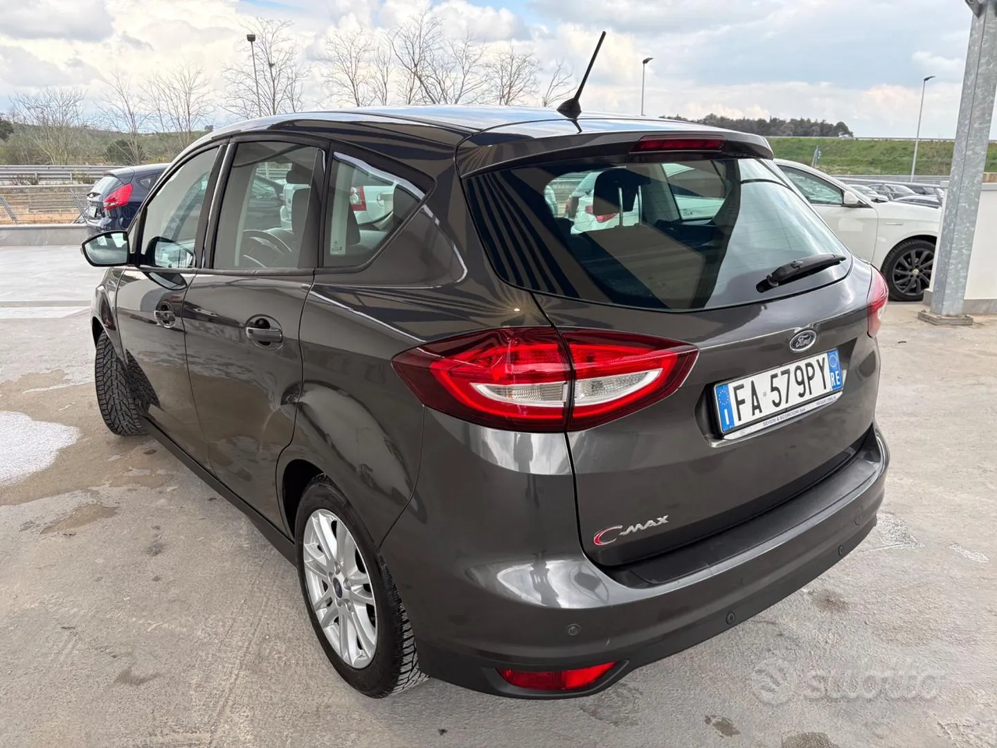 Ford C-Max 2015 photo 4
