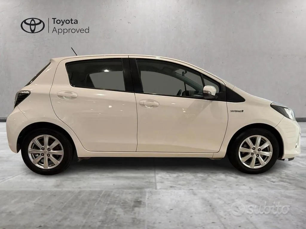 Toyota Yaris 2014 photo 4