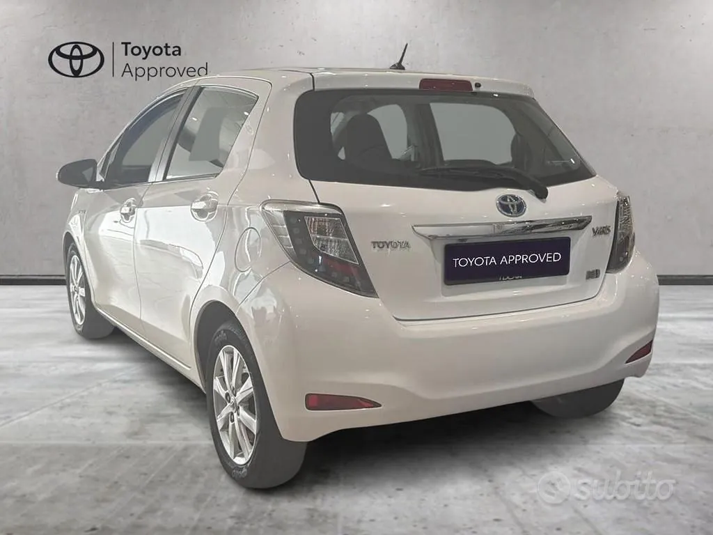 Toyota Yaris 2014 photo 5