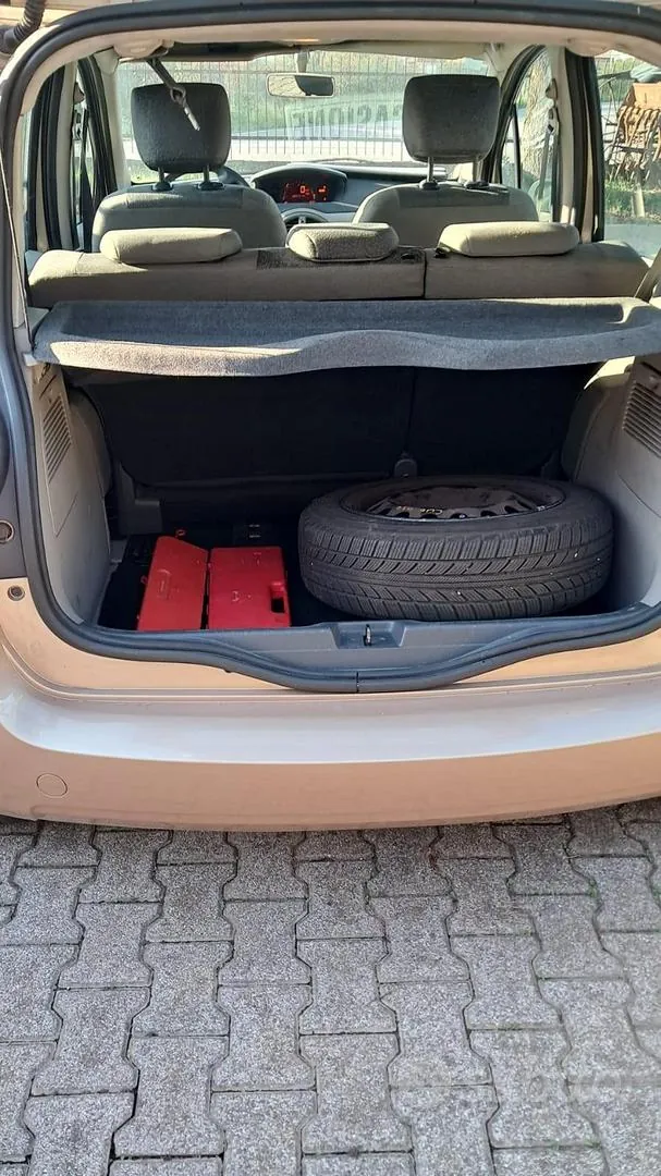 Renault Modus 2005 photo 3
