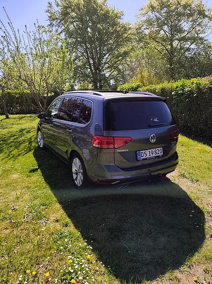 Volkswagen Touran 2017 photo 4