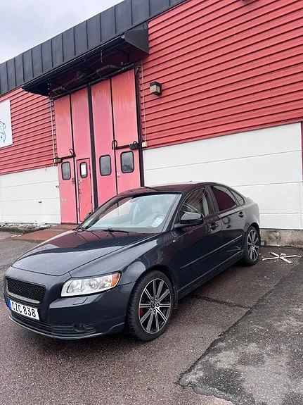 Volvo S40 2009 photo 2