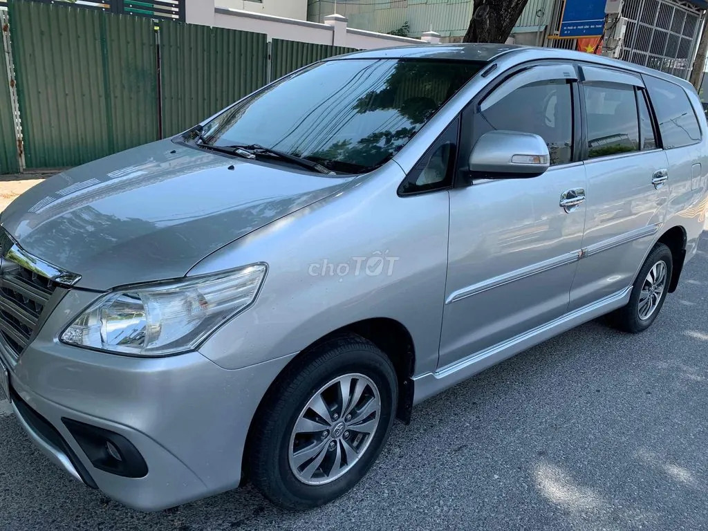 Toyota Innova 2015 photo 2
