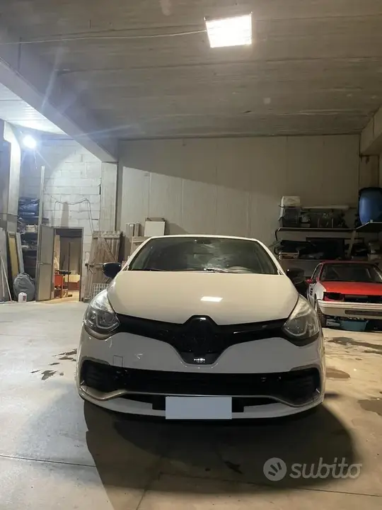 Renault Clio 2013 photo 2