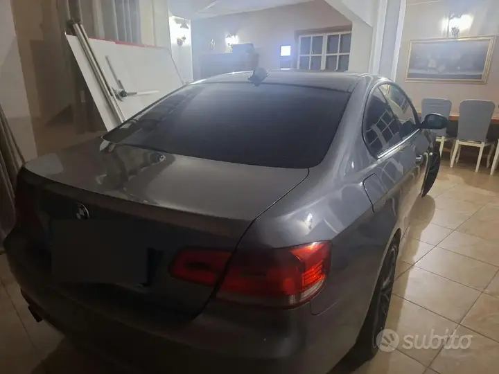 BMW 3 Series 2007 photo 2