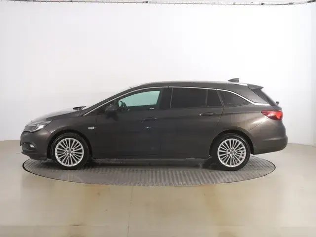 Opel Astra Sport Tourer 2016 photo 2