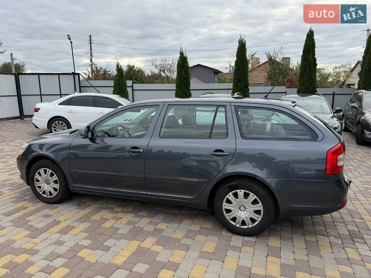 Skoda Octavia 2009 photo 5