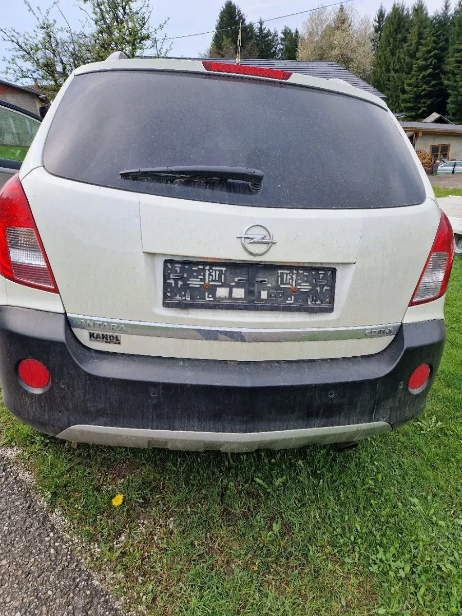 Opel Antara 2010 photo 3