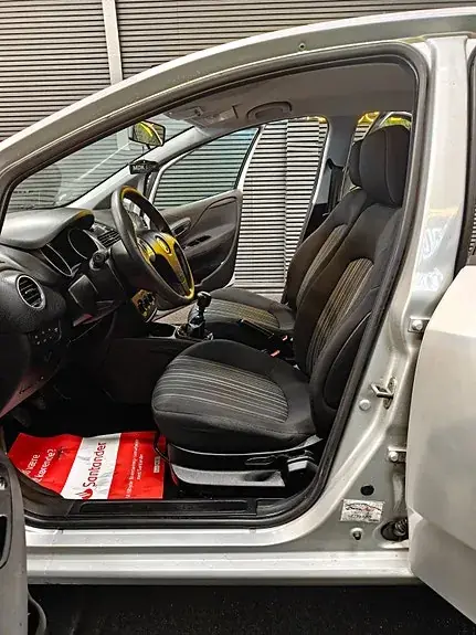 Fiat Punto Evo 2011 photo 5