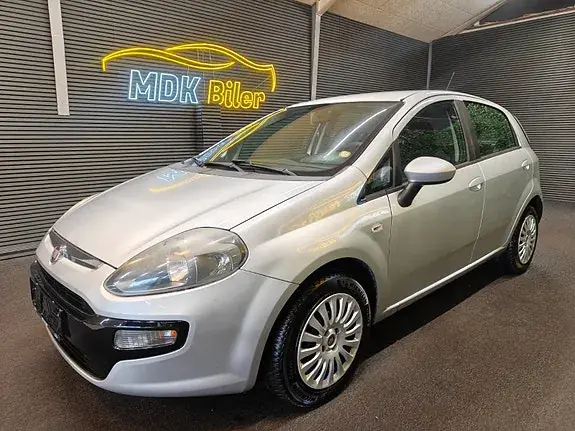 Fiat Punto Evo 2011 photo 2