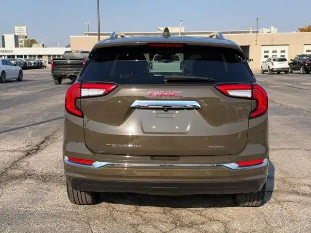GMC Terrain 2023 photo 5