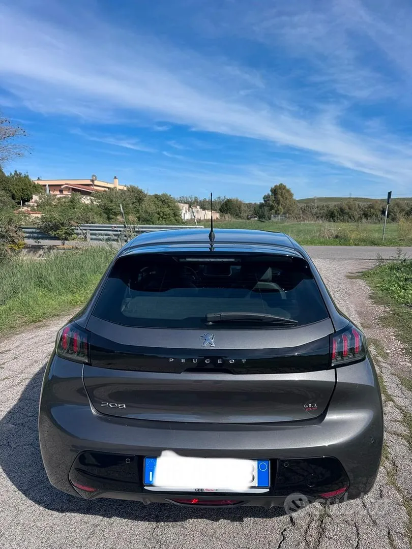 Peugeot 208 2025 photo 4