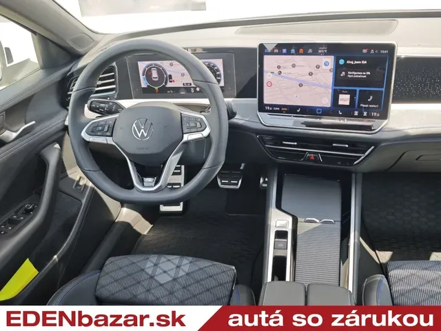 Volkswagen Passat Variant 2025 photo 2
